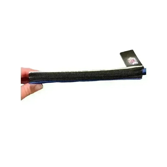 NWT New York Giants Curve Zip Organizer Wallet Wristlet NFL - Picture 7 of 15